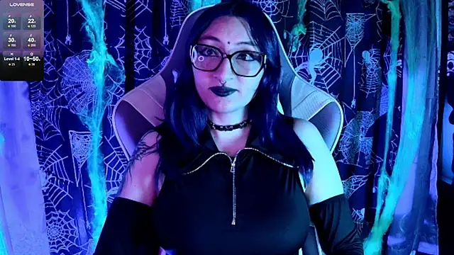 Kimlennox  online show from 28, 10, 2025