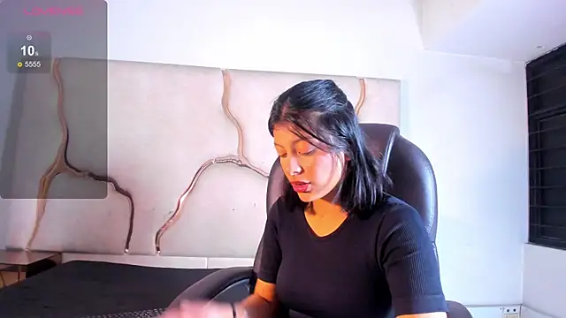 Salmaportman69 online show from 18, 6, 2026