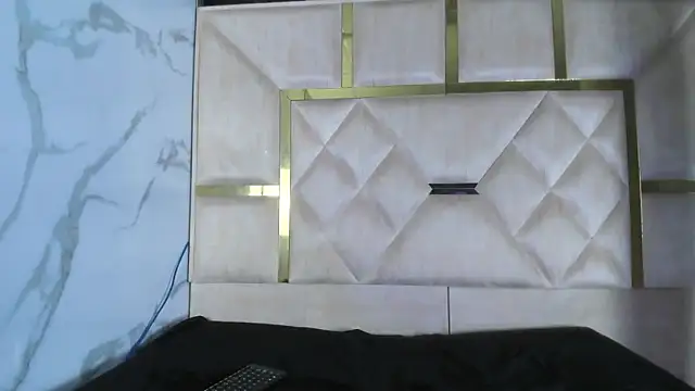 Salmaportman69 online show from 13, 12, 2025