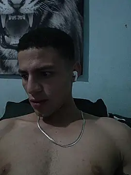 Snapshot of dany_hardy chatting on 13, 11, 2025 dany hardy online show from 13, 11, 2025