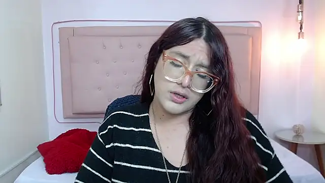 Snapshot of kathepickmanx chatting on 5, 11, 2025 kathepickmanx online show from 5, 11, 2025