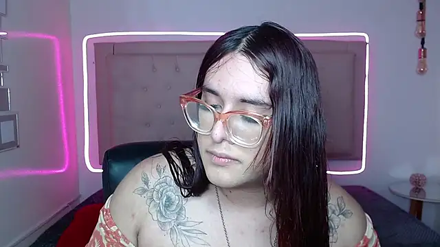 Snapshot of kathepickmanx chatting on 12, 10, 2025 kathepickmanx online show from 12, 10, 2025