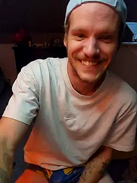 Snapshot of SoxxyNsh chatting on 9, 10, 2025 SoxxyNsh online show from 9, 10, 2025