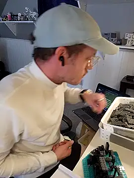 Snapshot of SoxxyNsh chatting on 10, 11, 2025 SoxxyNsh online show from 10, 11, 2025