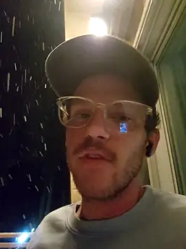 Snapshot of SoxxyNsh chatting on 17, 11, 2025 SoxxyNsh online show from 17, 11, 2025