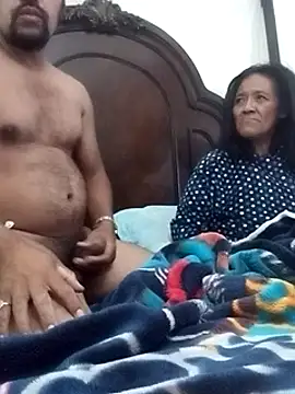 Goloso2423 online show from 22, 11, 2025