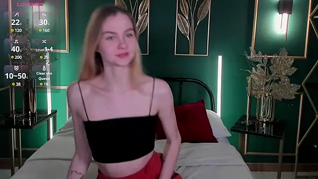 Molly Pink  online show from 28, 1, 2025