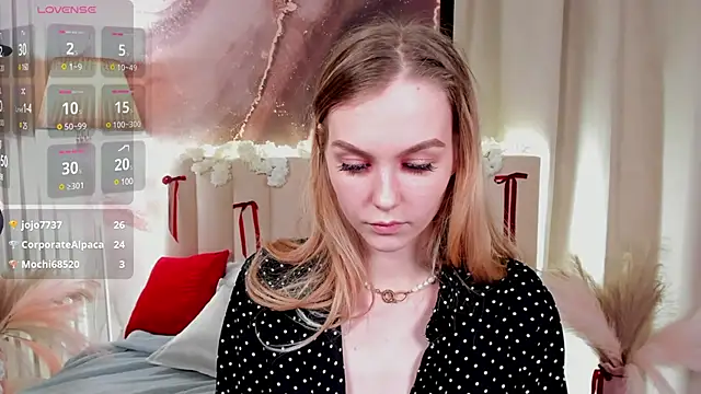 Molly Pink  online show from 21, 3, 2025