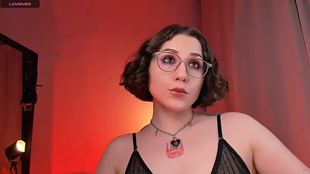 Eva Moss  online show from 22, 2, 2025