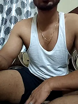 Snapshot of 13horny13 chatting on 3, 10, 2025 13horny13 online show from 3, 10, 2025