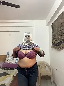Miss-Jasmine online show from 25, 2, 2025