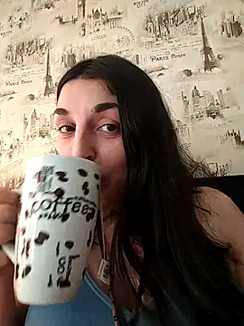 Snapshot of Rosanna_Rennie chatting on 2, 3, 2025 Rosanna Rennie online show from 2, 3, 2025