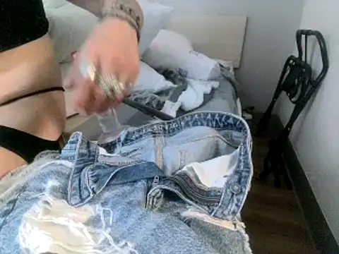 Snapshot of AQuickPhyx chatting on 16, 2, 2025 AQuickPhyx online show from 16, 2, 2025