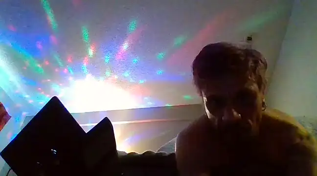 Snapshot of AQuickPhyx chatting on 7, 3, 2025 AQuickPhyx online show from 7, 3, 2025