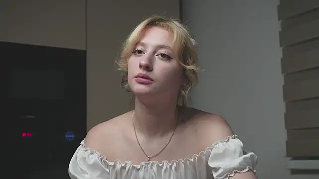 Snapshot of milasmiu chatting on 20, 2, 2025 milasmiu online show from 20, 2, 2025