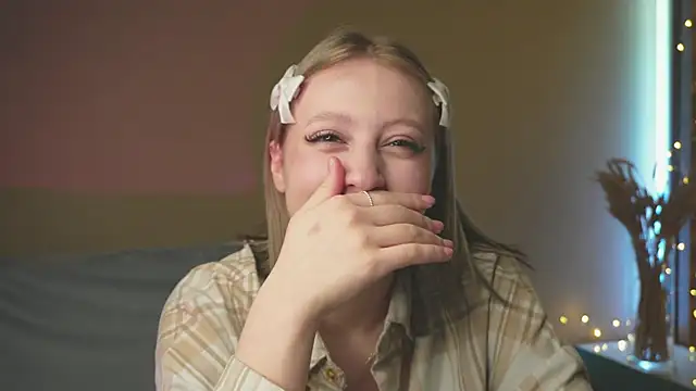 Snapshot of milasmiu chatting on 21, 3, 2025 milasmiu online show from 21, 3, 2025