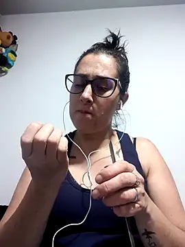 CHARLOTTE 1711 online show from 8, 11, 2025