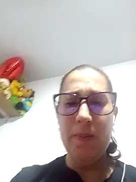 CHARLOTTE 1711 online show from 14, 12, 2025