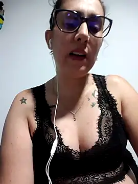 CHARLOTTE 1711 online show from 4, 11, 2025