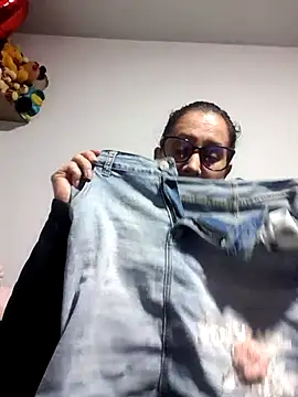 CHARLOTTE 1711 online show from 15, 10, 2025