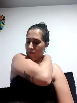 CHARLOTTE 1711 online show from 25, 11, 2025