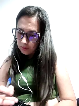 CHARLOTTE 1711 online show from 16, 11, 2025