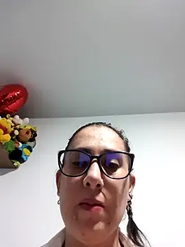 CHARLOTTE 1711 online show from 18, 10, 2025