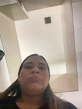 Yessica 832 online show from 21, 4, 2026