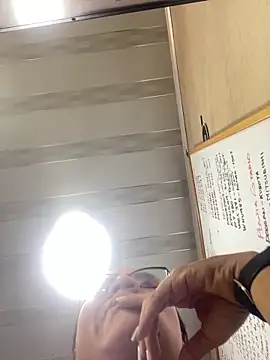 Yessica 832 online show from 14, 2, 2026