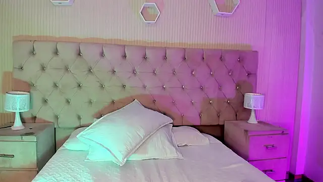 BellaaStorm online show from 29, 10, 2025