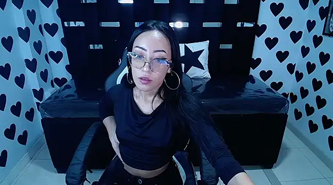 victoria ricci a online show from 12, 2, 2025