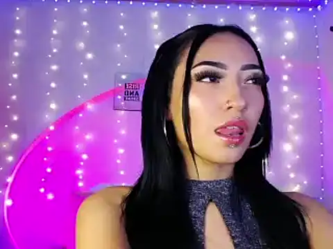 victoria ricci a online show from 23, 3, 2025