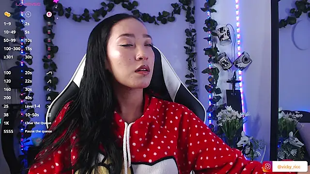 Snapshot of victoria_ricci_a chatting on 8, 10, 2025 victoria ricci a online show from 8, 10, 2025