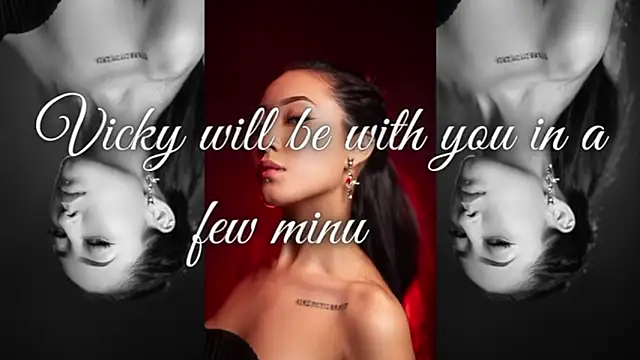 Snapshot of victoria_ricci_a chatting on 8, 11, 2025 victoria ricci a online show from 8, 11, 2025