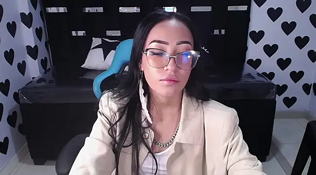 victoria ricci a online show from 19, 2, 2025