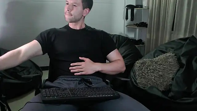 hairyncuteass online show from 26, 1, 2025