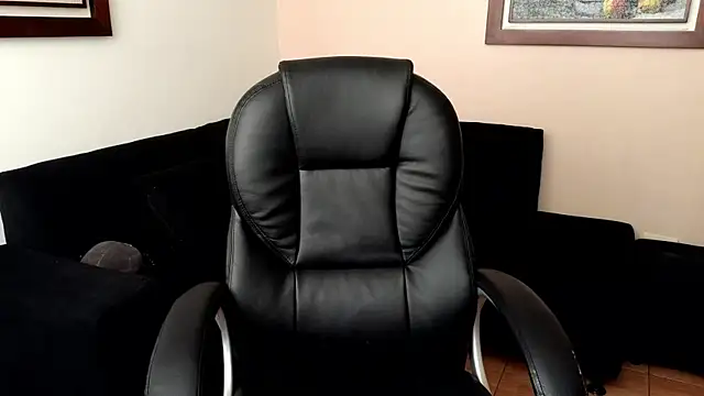 hairyncuteass online show from 30, 11, 2025