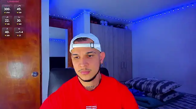 Snapshot of austinoficial chatting on 8, 3, 2025 austinoficial online show from 8, 3, 2025