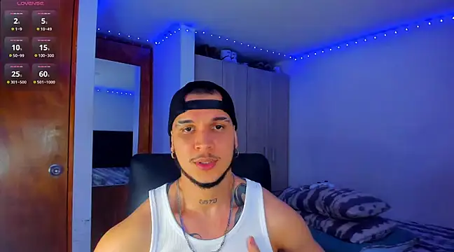 Snapshot of austinoficial chatting on 11, 3, 2025 austinoficial online show from 11, 3, 2025