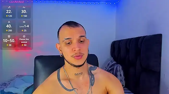 Snapshot of austinoficial chatting on 12, 2, 2025 austinoficial online show from 12, 2, 2025