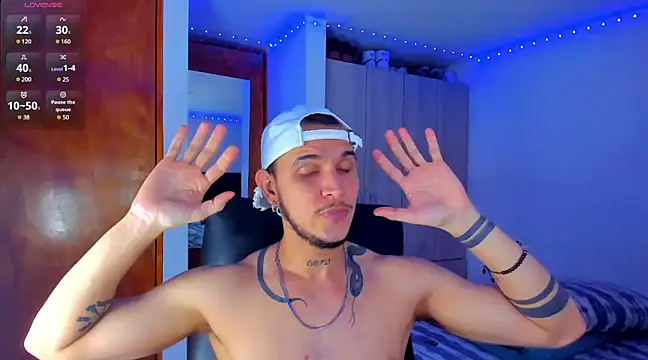 Snapshot of austinoficial chatting on 5, 3, 2025 austinoficial online show from 5, 3, 2025