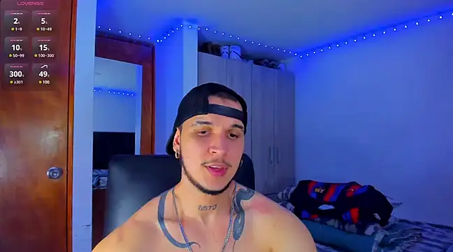 Snapshot of austinoficial chatting on 6, 3, 2025 austinoficial online show from 6, 3, 2025