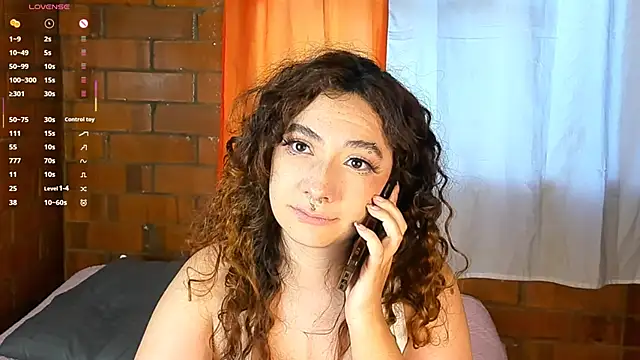 Annycolin  online show from 21, 1, 2025