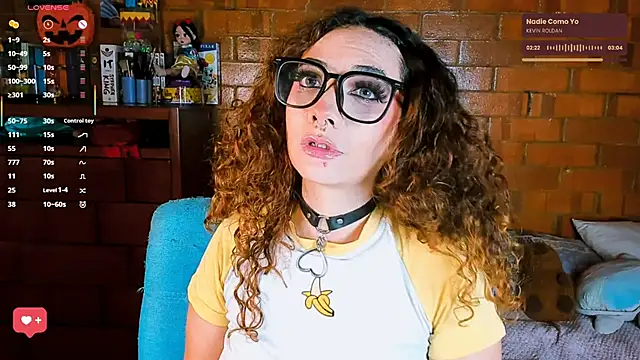 Snapshot of Annycolin_ chatting on 29, 10, 2025 Annycolin online show from 29, 10, 2025