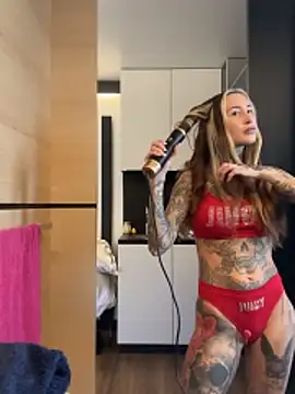 Black sweet Rose online show from 3, 3, 2026