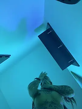 Black sweet Rose online show from 1, 2, 2025