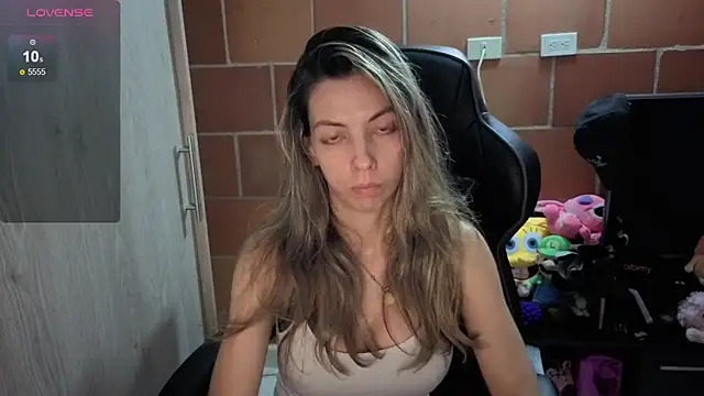 Princezzlove3 online show from 16, 10, 2025