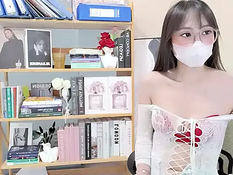 Snapshot of Lush-Office chatting on 3, 2, 2026 Lush-Office online show from 3, 2, 2026