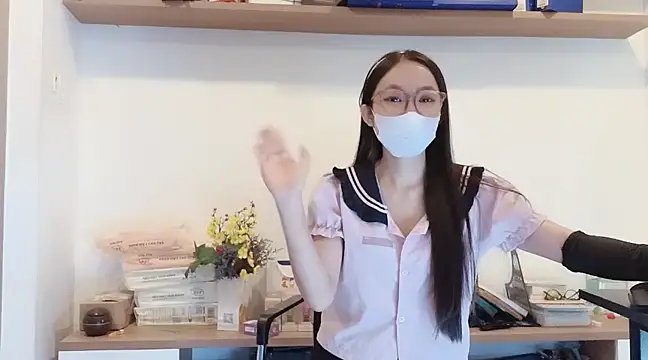 Lush-Office online show from 25, 2, 2025