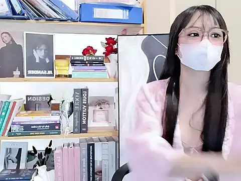 Snapshot of Lush-Office chatting on 9, 2, 2026 Lush-Office online show from 9, 2, 2026